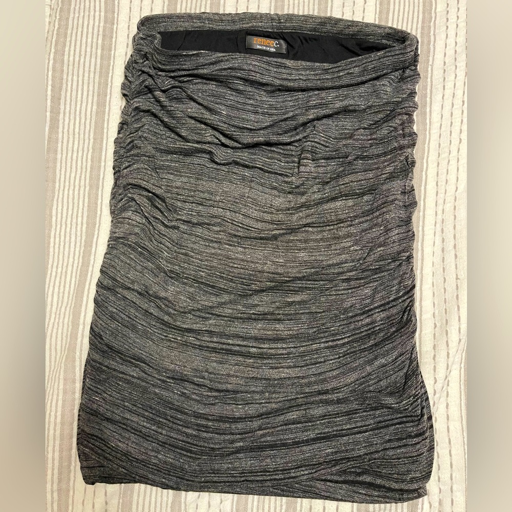 Renee C Ruched Pencil Skirt. Large.
